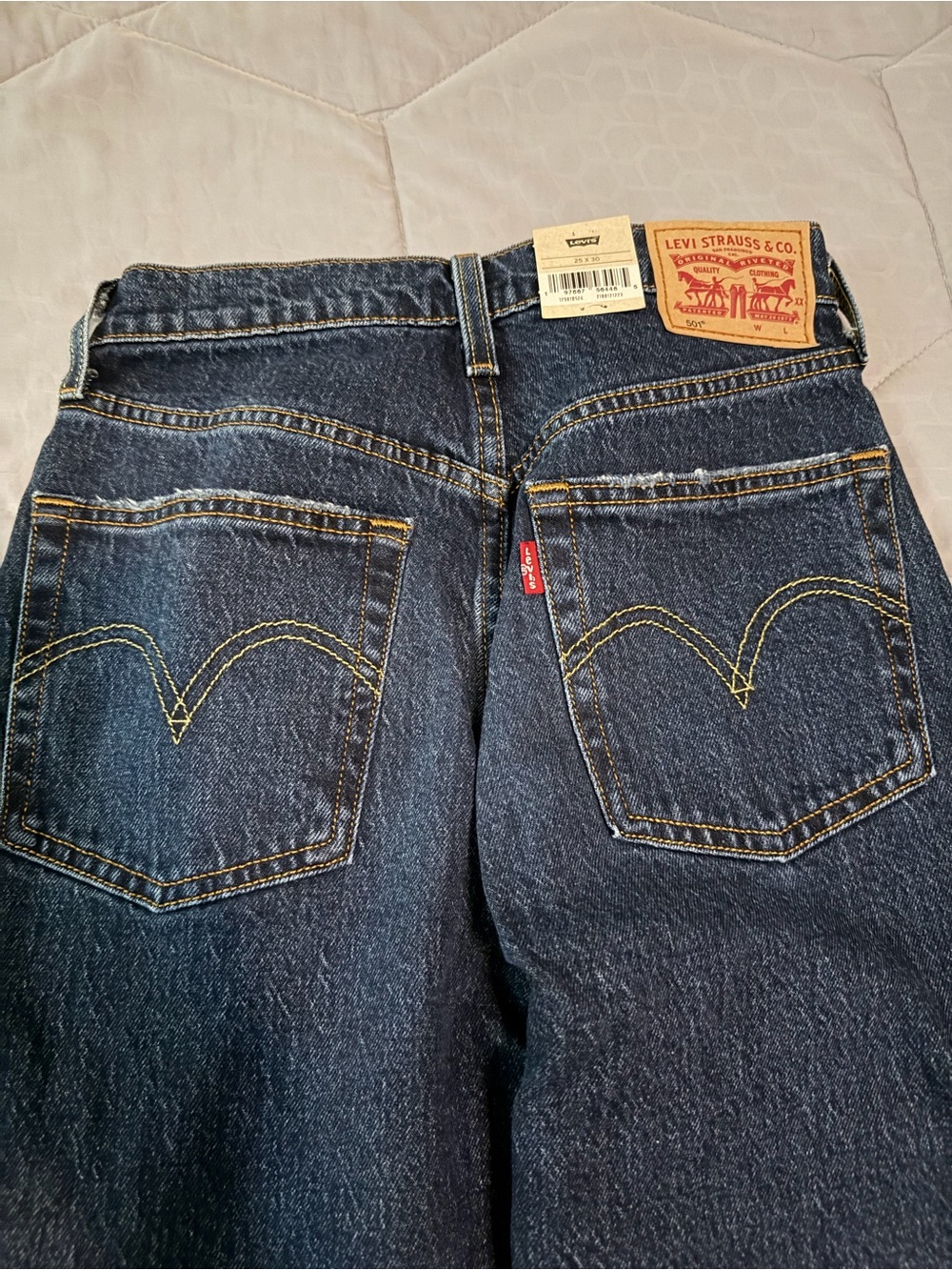 Levi's Women’s Indigo Straight-Leg Jeans